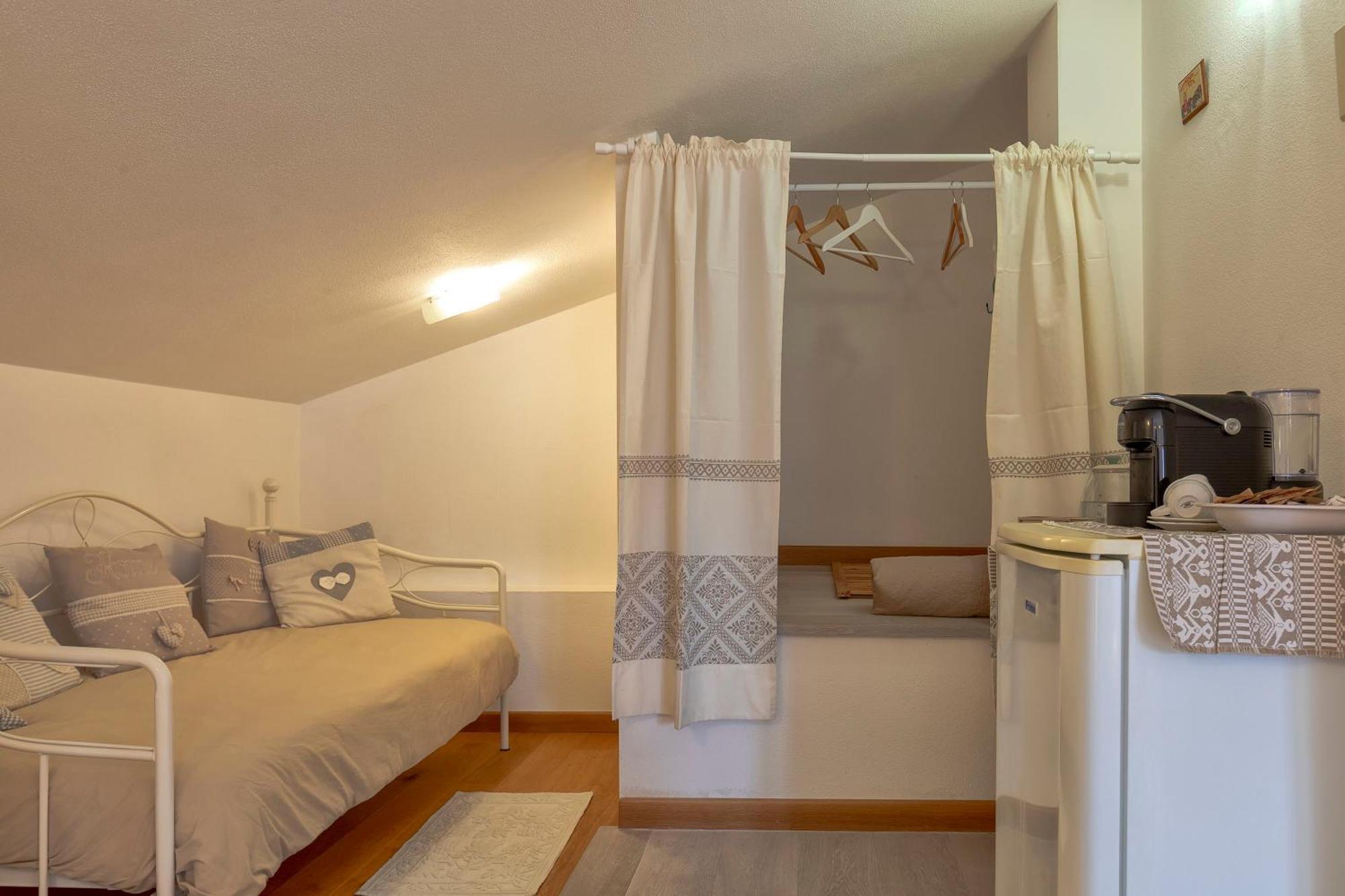 Sardinia Guest House 奥尔梅多 外观 照片
